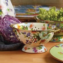 Cargar imagen en el visor de la galería, White Flower Market Small Colander