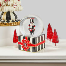 Cargar imagen en el visor de la galería, Nutcracker Gift Snow Globe