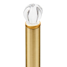 Cargar imagen en el visor de la galería, Rosy Check Wood Paper Towel Holder