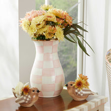 Cargar imagen en el visor de la galería, Rosy Check Tall Vase