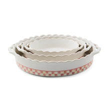 Cargar imagen en el visor de la galería, Rosy Check Everyday Medium Oval Baker