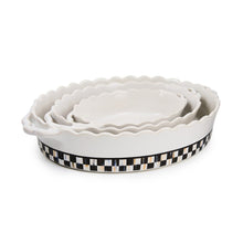 Cargar imagen en el visor de la galería, Courtly Check Everyday Large Oval Baker
