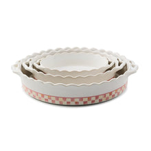 Cargar imagen en el visor de la galería, Rosy Check Everyday Large Oval Baker