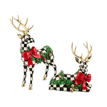 Cargar imagen en el visor de la galería, Holly Check Standing Deer