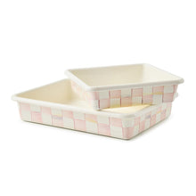 Cargar imagen en el visor de la galería, Rosy Check 8&quot; Square Baking Pan