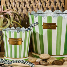 Cargar imagen en el visor de la galería, Grass Green Stripe Pots &amp; Saucers, Set of 3