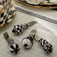 Cargar imagen en el visor de la galería, Courtly Check Party Spreaders, Set of 4