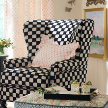 Cargar imagen en el visor de la galería, Rosy Check Reversible Scalloped Lumbar Throw Pillow