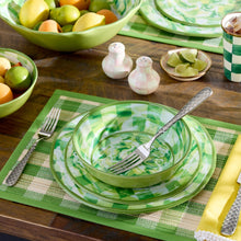 Cargar imagen en el visor de la galería, Green Woven Check Straw Placemats, Set of 4