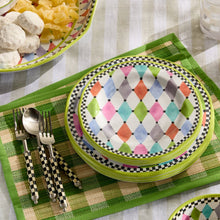 Cargar imagen en el visor de la galería, Green Woven Check Straw Placemats, Set of 4