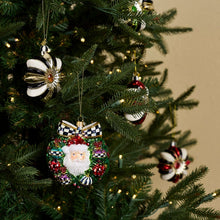 Cargar imagen en el visor de la galería, 2026 Santa Wreath Glass Ornament