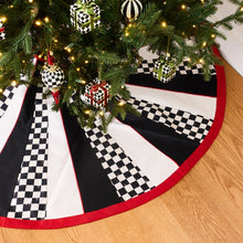 Cargar imagen en el visor de la galería, Traditional Courtly Tree Skirt