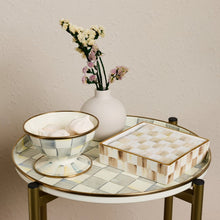 Cargar imagen en el visor de la galería, Mocha Check Cocktail Napkin Holder