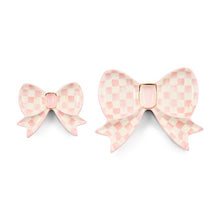 Cargar imagen en el visor de la galería, Rosy Check Bow Trinket Dishes, Set of 2