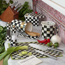 Cargar imagen en el visor de la galería, Courtly Check Enamel Grinder