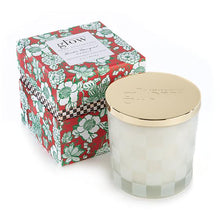 Cargar imagen en el visor de la galería, Winter Bouquet Candle - 21 oz.