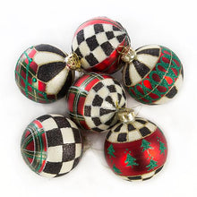 Cargar imagen en el visor de la galería, Tartan Glass Ball Ornaments - Set of 6