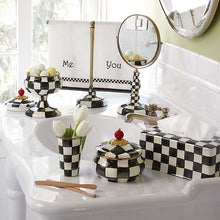 Cargar imagen en el visor de la galería, Courtly Check Enamel Standard Tissue Box Cover